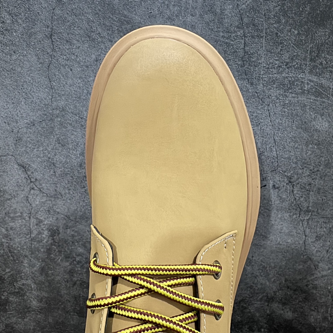 图片[5]-【广东纯原版本】CAT卡特户外高帮休闲马丁靴系列 广东大厂品质 原盒原包装 23ss新款 时尚潮流搭配 面料采用意大利🇮🇹顶级磨砂细纹牛皮搭配帆布拼接款式设计风格 彰显时尚潮流气息 搭配防臭防腐真皮乳胶鞋垫 给您完美的穿着体验 质量考究耐穿 型男必备 专治不帅 高品质脚感一流！全套官网统一包装 今年冬季防寒户外专用 日常随意搭配 尺码：38 39 40 41 42 43 44（皮鞋码）-选品中心