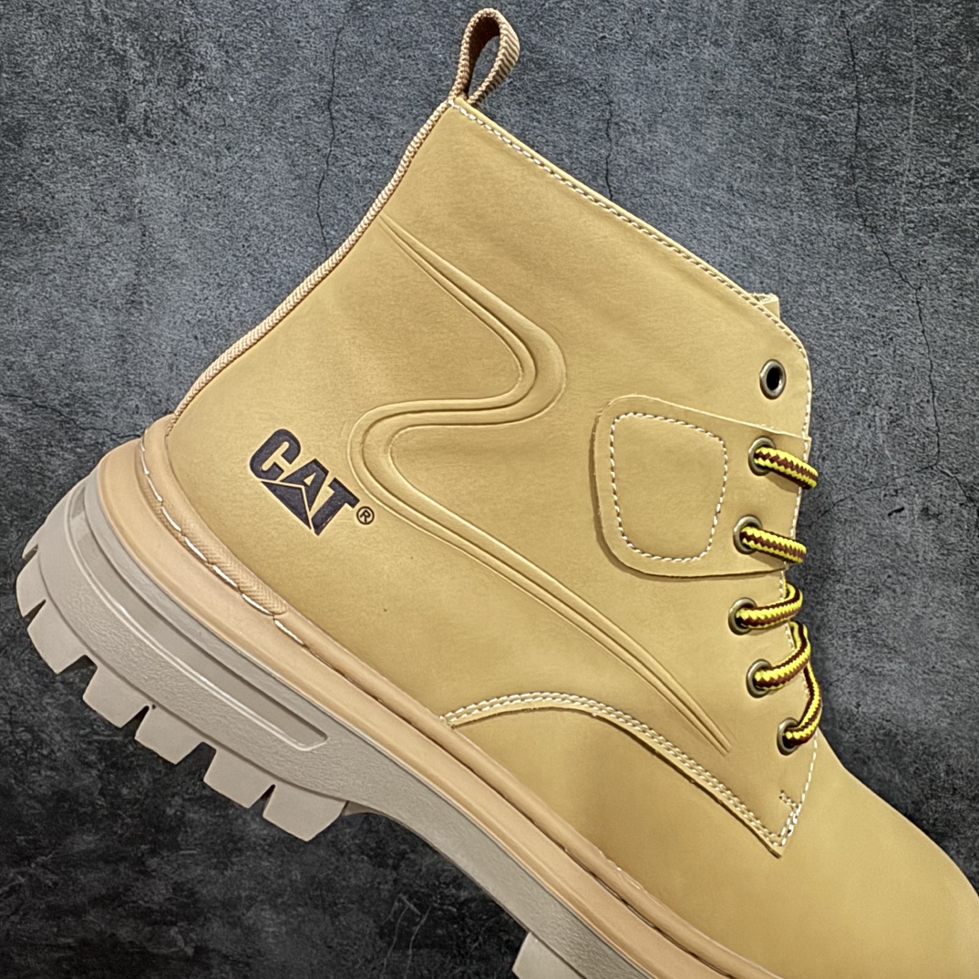 图片[7]-【广东纯原版本】CAT卡特户外高帮休闲马丁靴系列 广东大厂品质 原盒原包装 23ss新款 时尚潮流搭配 面料采用意大利🇮🇹顶级磨砂细纹牛皮搭配帆布拼接款式设计风格 彰显时尚潮流气息 搭配防臭防腐真皮乳胶鞋垫 给您完美的穿着体验 质量考究耐穿 型男必备 专治不帅 高品质脚感一流！全套官网统一包装 今年冬季防寒户外专用 日常随意搭配 尺码：38 39 40 41 42 43 44（皮鞋码）-选品中心