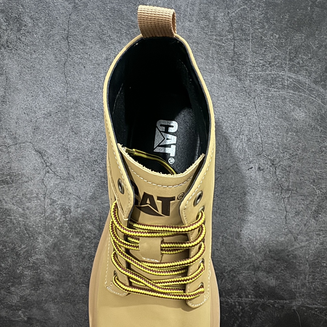图片[8]-【广东纯原版本】CAT卡特户外高帮休闲马丁靴系列 广东大厂品质 原盒原包装 23ss新款 时尚潮流搭配 面料采用意大利🇮🇹顶级磨砂细纹牛皮搭配帆布拼接款式设计风格 彰显时尚潮流气息 搭配防臭防腐真皮乳胶鞋垫 给您完美的穿着体验 质量考究耐穿 型男必备 专治不帅 高品质脚感一流！全套官网统一包装 今年冬季防寒户外专用 日常随意搭配 尺码：38 39 40 41 42 43 44（皮鞋码）-选品中心