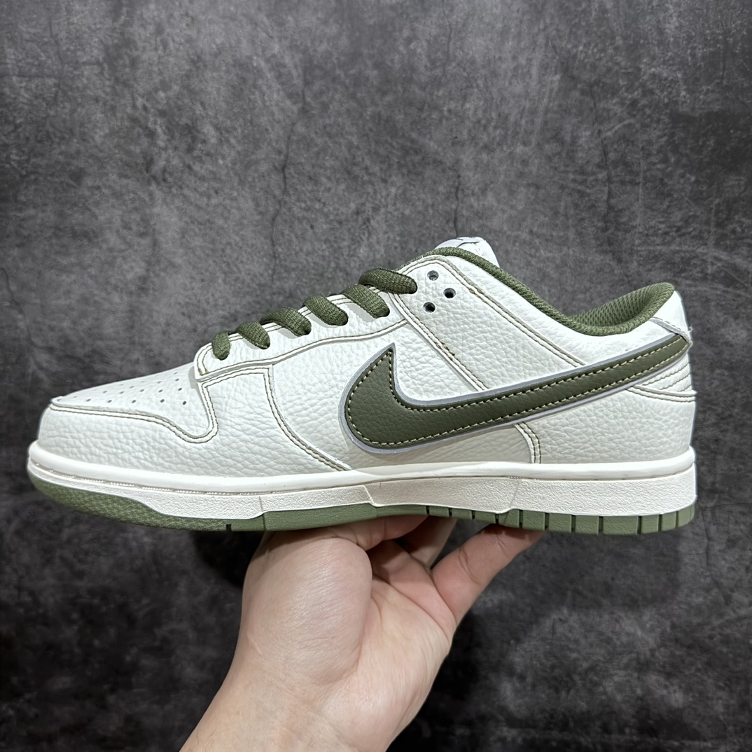 300 【定制版】Nike SB Dunk Low x Supreme 军绿 RM2308-232