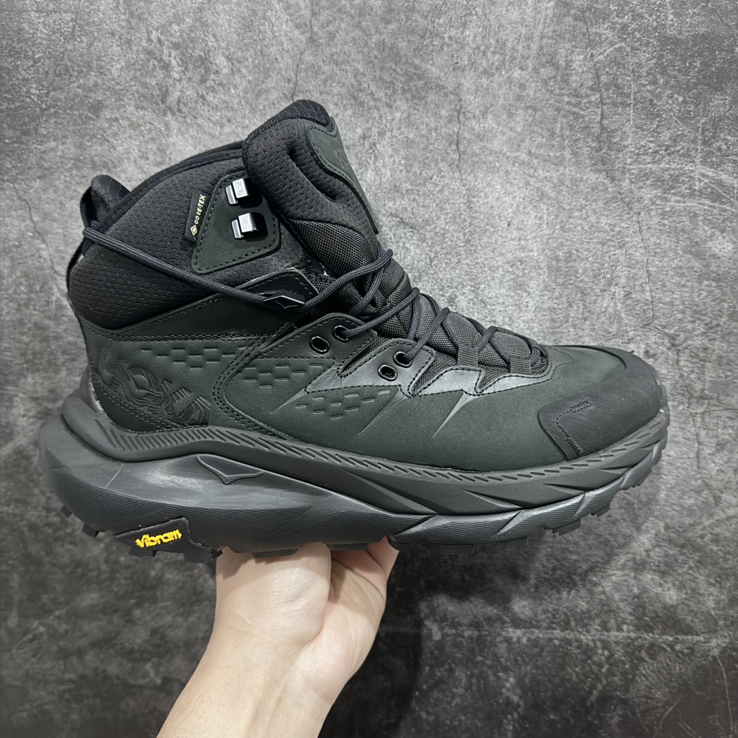 【X版纯原】HOKA ONE ONE Kaha 2 GTX 卡哈2 耐磨減震高帮户外功能运动鞋 具有品着的重量与坐垫比 可提供顶级性能和顶级毛绒 这款低帮徒步旅行者采用带 SwallowTail™ 几何形状的HUBBLE® 鞋跟进行了更新 配备带牵引凸耳的 Vibram® Megagrip 以增加地面接触 这款开创性款式精心制作 采用0GORE-TEX 鞋类面料和再生纺织品 尺码:36 36.5 37.5 38 38.5 39 40 40.5 41 42 42.5 43 44 44.5 45 46-选品中心