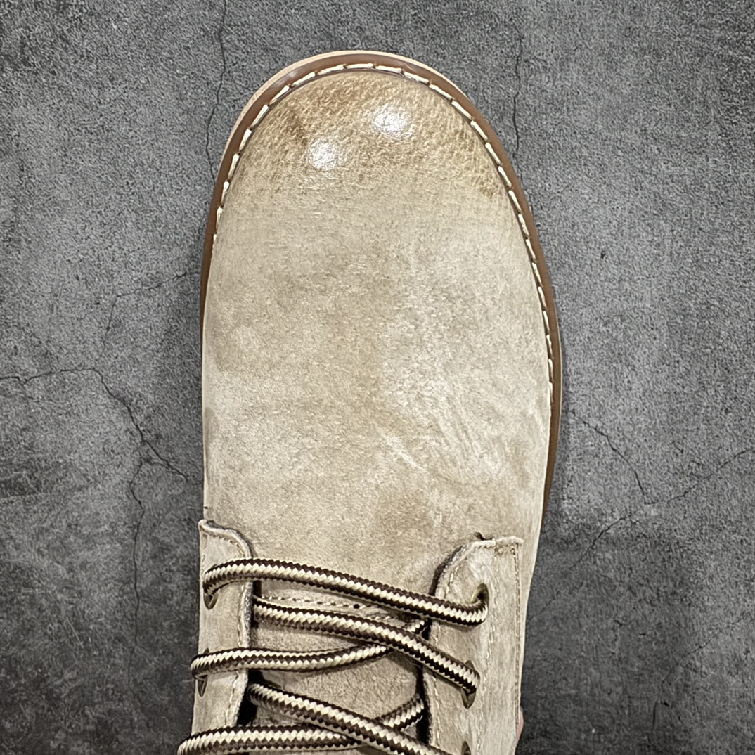 图片[5]-【广东纯原版本】Timberland添柏岚/天伯伦 户外休闲时尚马丁靴系列 广东大厂出品 全新工艺升级 秋冬新款 原盒原包装 面料采用意大利🇮🇹进口手抓牛皮 搭配防臭防腐真皮乳胶鞋垫 给您完美的穿着体验 质量考究耐穿 型男必备 专治不帅 高品质脚感一流 全套官网统一包装 今年冬季防寒户外专用 日常随意搭配 货号： TB10082Y 尺码：38 39 40 41 42 43 44 (皮鞋码)-选品中心