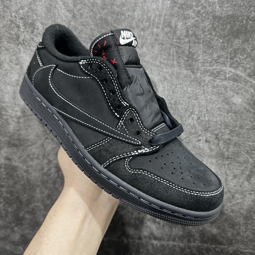 图片[3]-【全新GX版】Air Jordan 1 x Travis ScottnAJ1 x TS联名黑倒钩DM7866-001nn全新版本出货 巅峰品质 天花板级别n细节改进版 实拍所见即所得 自行揣摩n此版在各大纯原阵营中 绝对是Top级别的存在‼️n实物过于完美 高端零售主推版本 关键价格也不杀猪💪🏻nn纯原第一梯队版本 细节均没毛病 品质自观实拍👇🏻n所有皮料均来自原厂 所有细节均多次校对n针车效果同步原鞋 刺绣拉到原厂定做n原楦原纸板开发 后跟弧度收口自然不对折极致一眼正品既视感 进口玻璃冲刀皮料裁剪零毛边承诺百分百一致原鞋 鞋面清洁度最高 QC检验标准 控制溢胶 鞋盒、防尘纸 配件鞋带 均采购来自原厂n 尺码：36-48.5-莆田鞋批发中心