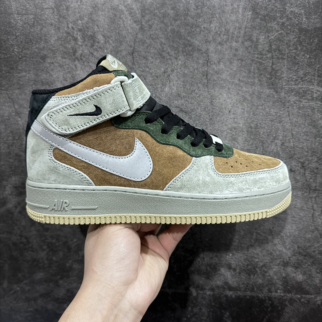 【公司级】Nike Air Force 1 Low ’07 “Christmas”圣诞树主题n空军一号低帮休闲板鞋 原厂麂皮 原楦原纸板 纯正版型 正品NFC感应芯片 高清洁度 内置全掌气垫货号：CQ5059-101Size：36 36.5 37.5 38 38.5 39 40 40.5 41 42 42.5 43 44 44.5 45-莆田鞋批发中心