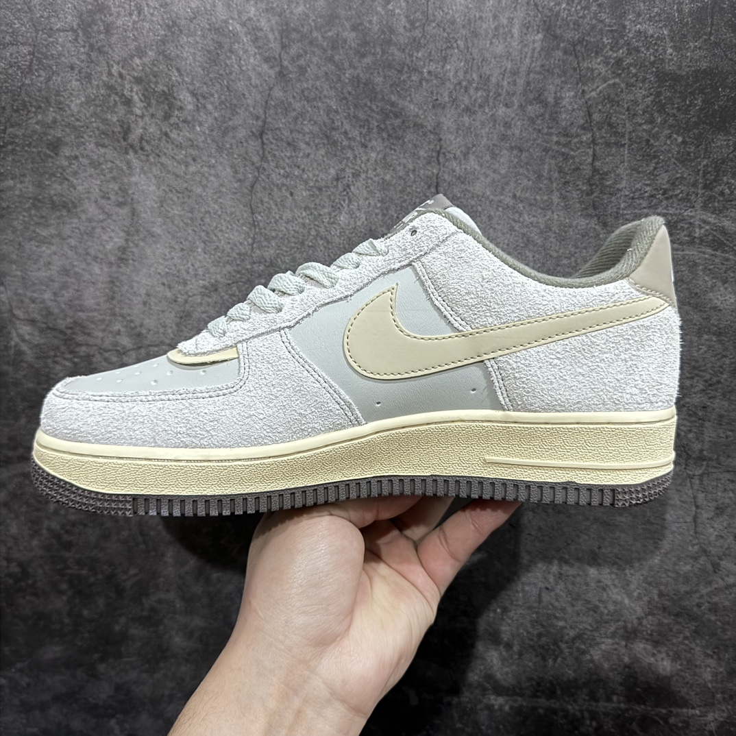 图片[2]-【公司级】Nk Air Force 1\’07 Low \”Fadou\” 法斗灰 空军一号低帮休闲板鞋 KL1201-111n#客供模具 进口猪八革 内置全掌Solo 原楦头纸板 全鞋身灰系三色搭配 一身腱子肉的爱犬法斗 尺码：36 36.5 37.5 38 38.5 39 40 40.5 41 42 42.5 43 44 44.5 45-莆田鞋批发中心