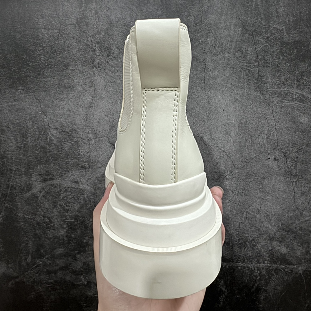 图片[4]-【莞产LW版本】Bottega Veneta/Bv 宝缇嘉/葆蝶家 长青经典女款 东莞原厂 全新顶级版本21个配色 独家最高品质 市售一梯队级别 海淘代购小红书零售最值得信耐的选择 长筒/低筒 一比一开发 每个细节可与原版对比 正品相似度百分之99 秒杀市面任何版本 官网配件一应俱全 代购装大礼盒版 全身鞋面采用进口牛头层光泽皮100%100 外露皮面全部加入折边工艺 内里垫脚一样头层牛皮材质舒适好穿 原版包层沿条三层组合TPU波浪纹橡胶细节鞋底 筒高22cm,跟高5cm 侧边设有松紧皮筋,轻松穿。由于做工复杂产量有限 全网高端品 21色高低筒 各路网红明星上脚 杨幂,关晓彤,程潇,孙芮同款 网红拉伸大长腿/脚胖爱美女士误入 尺码：35 36 37 38 39 40-选品中心