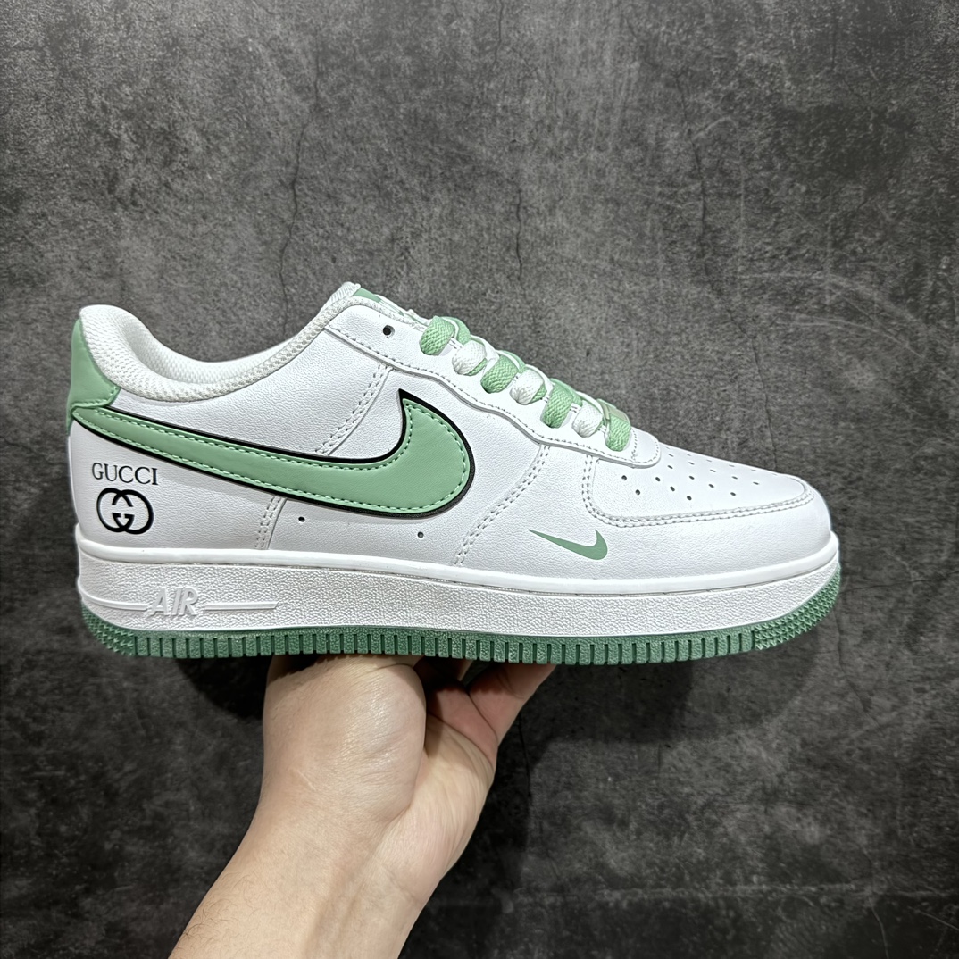 【公司级】Nk Air Force 1\’07 Low LV8 空军一号低帮休闲板鞋  DA8481-166n定制皮料 原楦原纸板 纯正版型 高清洁度 内置全掌气垫 尺码：36 36.5 37.5 38 38.5 39 40 40.5 41 42 42.5 43 44 44.5 45 编码：HXS250260-莆田鞋批发中心