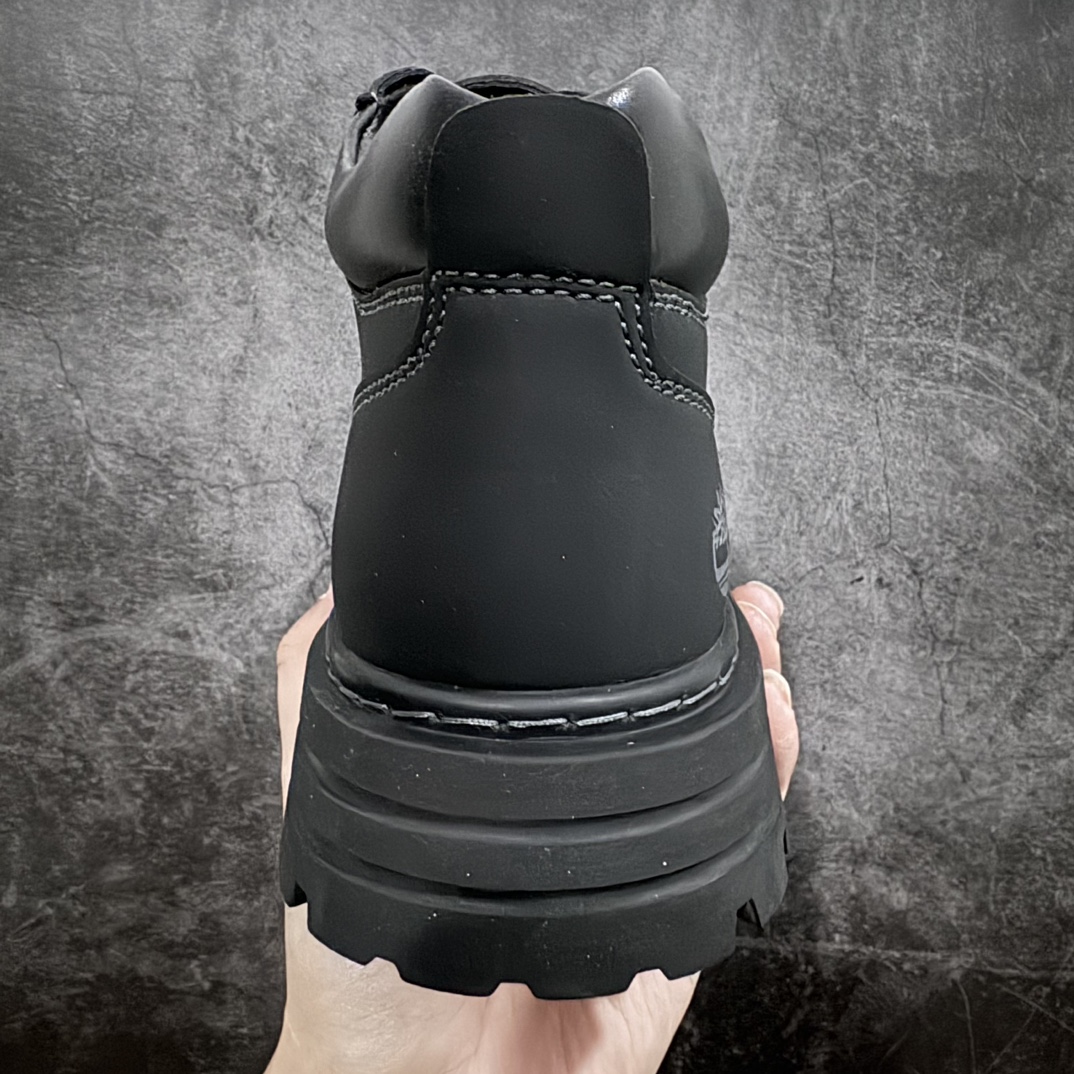 图片[4]-【广东纯原版本】Timberland添柏岚/天伯伦 经典款 23ss新款中帮 经典再造 广东大厂出品 全新工艺升级 秋冬新款 原盒原包装 面料采用意大利🇮🇹进口手抓牛皮 搭配防臭防腐真皮乳胶鞋垫 给您完美的穿着体验 质量考究耐穿 型男必备 专治不帅 高品质脚感一流 全套官网统一包装 今年冬季防寒户外专用 日常随意搭配 货号： TB23063Y 尺码：39 40 41 42 43 44 (皮鞋码)-选品中心