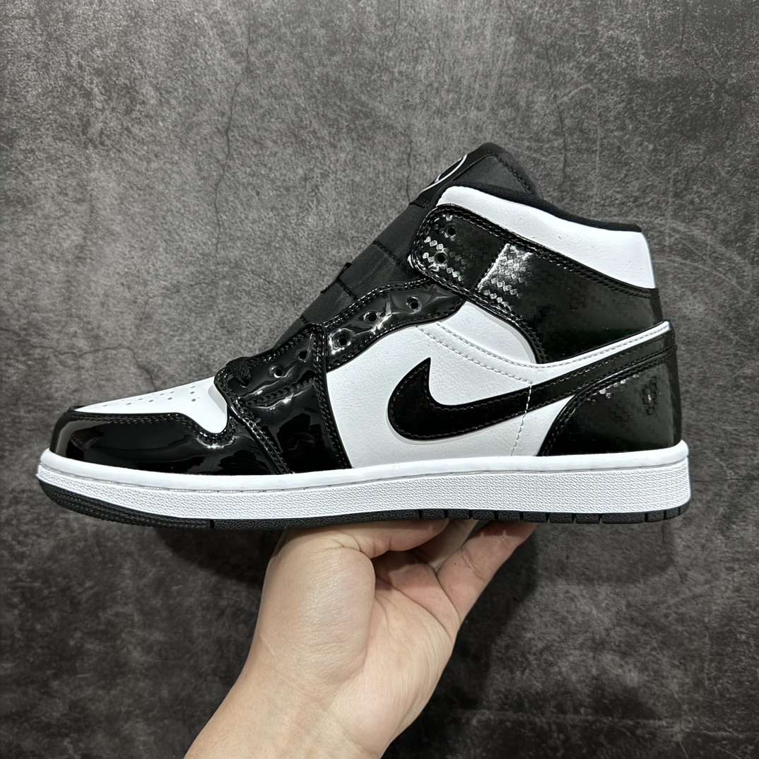 性价比AirJordanAJ1Mid中帮黑白熊猫漆皮全明星DD1649-001原厂内置全掌气垫A模大底头