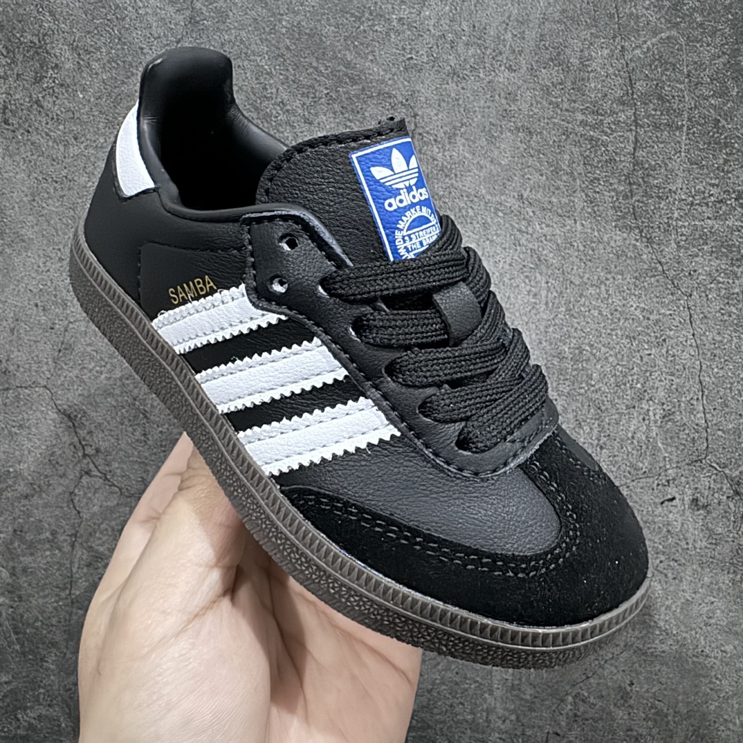 图片[3]-【纯原F版】童鞋版本上线 阿迪达斯/三叶草Adidas Originals Samba OG Kids 桑巴舞系列中大童德训足球风百搭低帮休闲运动板鞋“皮革黑白金焦糖底”B75807 潮爹潮妈追寻的单品🎁 原楦原纸版数据开发 采用环保荔枝纹纤维革组合翻毛皮鞋面材质 内嵌海玻璃环保去臭鞋垫#外置耐磨橡胶大底 带你回味最原始的永远经典， 尺码：26（15cm）27（16cm）28（17cm）29（18cm）30（18.5cm） 31（19cm）32（20cm）33（20.5cm） 34（21.5cm)-选品中心