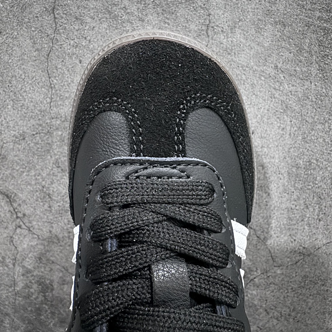 图片[5]-【纯原F版】童鞋版本上线 阿迪达斯/三叶草Adidas Originals Samba OG Kids 桑巴舞系列中大童德训足球风百搭低帮休闲运动板鞋“皮革黑白金焦糖底”B75807 潮爹潮妈追寻的单品🎁 原楦原纸版数据开发 采用环保荔枝纹纤维革组合翻毛皮鞋面材质 内嵌海玻璃环保去臭鞋垫#外置耐磨橡胶大底 带你回味最原始的永远经典， 尺码：26（15cm）27（16cm）28（17cm）29（18cm）30（18.5cm） 31（19cm）32（20cm）33（20.5cm） 34（21.5cm)-选品中心