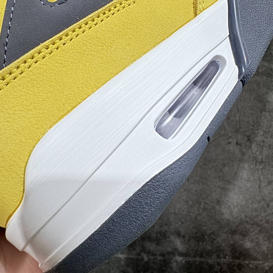 图片[2]-【PK纯原】Air Jordan AJ4 Retro 黑黄电母 货号：CT8527-700 全套原纸板楦头开发 原厂特供皮料加持 确保原汁原味 完美呈现四代版型 一比一鞋头弧度高度鞋身弧度 数据细节工艺流程均保持原鞋一致 原厂TPU网格鞋带扣 正确内里网布 菱角分明不变形无多余毛边 柔软性质感一致于原鞋 原厂织唛标 原厂飞人电绣工艺 尾指中部跳三针 独家绑鞋带手法 印刷中底布 四线拉帮 米色美纹纸贴合固定 进口港宝加持 后跟自然饱满 全鞋荧光划线卡点 追求极致完美 每一双都是工艺品 多重QC质检 超越公司货的品控标准 实实在在的免检产品 尺码：40 40.5 41 42 42.5 43 44 44.5 45 46 47.5-选品中心