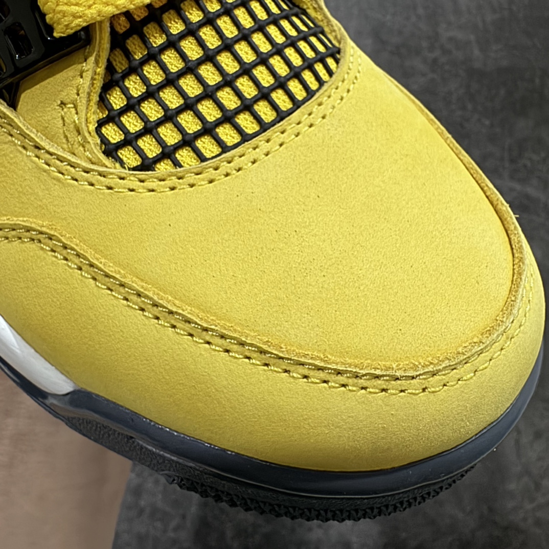 图片[5]-【PK纯原】Air Jordan AJ4 Retro 黑黄电母 货号：CT8527-700 全套原纸板楦头开发 原厂特供皮料加持 确保原汁原味 完美呈现四代版型 一比一鞋头弧度高度鞋身弧度 数据细节工艺流程均保持原鞋一致 原厂TPU网格鞋带扣 正确内里网布 菱角分明不变形无多余毛边 柔软性质感一致于原鞋 原厂织唛标 原厂飞人电绣工艺 尾指中部跳三针 独家绑鞋带手法 印刷中底布 四线拉帮 米色美纹纸贴合固定 进口港宝加持 后跟自然饱满 全鞋荧光划线卡点 追求极致完美 每一双都是工艺品 多重QC质检 超越公司货的品控标准 实实在在的免检产品 尺码：40 40.5 41 42 42.5 43 44 44.5 45 46 47.5-选品中心
