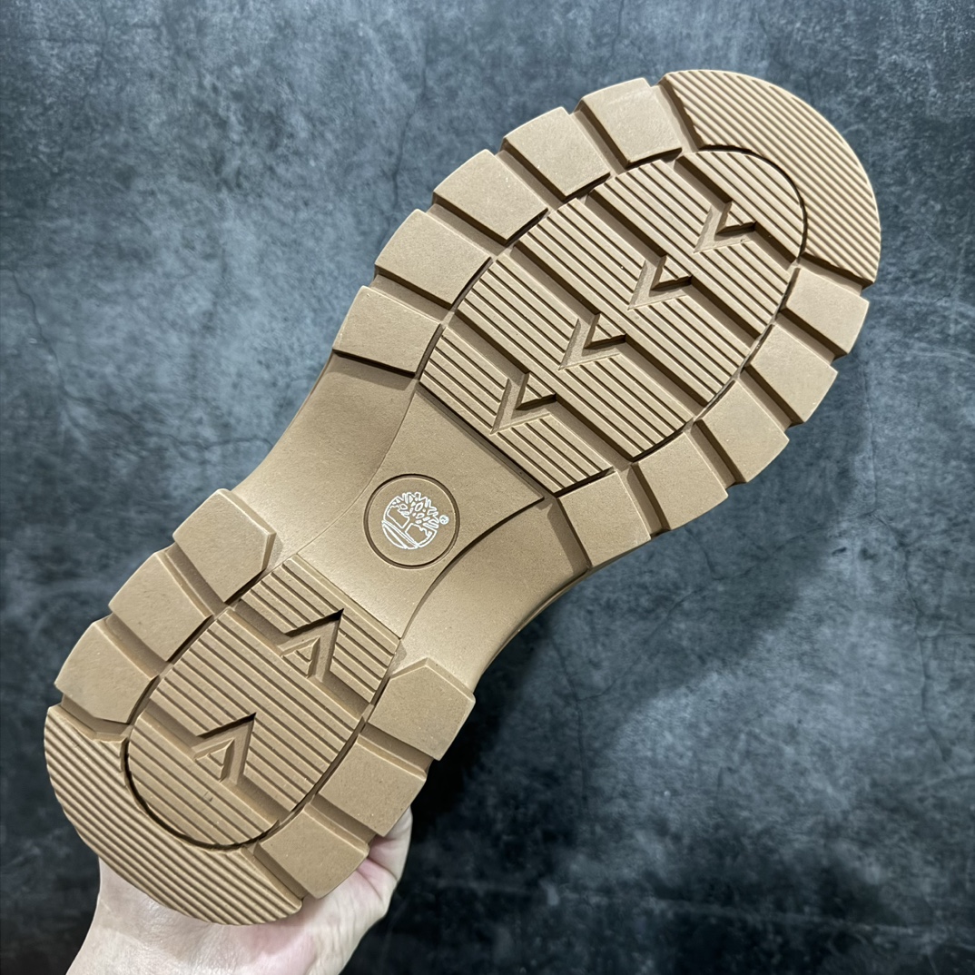 图片[9]-【广东纯原版本】Timberland添柏岚/天伯伦户外高帮休闲大黄靴系列（🔥内里加绒款） #广东大厂品质 冬季防寒户外专用 日常随意搭配 原盒原包装 #23ss新款 时尚潮流搭配 面料采用意大利🇮🇹顶级磨砂细纹牛皮 搭配防臭防腐真皮乳胶鞋垫 大底到五金都是代工厂原材料制作 同原版固特异永不开胶工艺 好货不杀猪 首单质量严格把控 全网独家首发 品质毋庸置疑 全套官网统一包装 给您完美的穿着体验 质量考究耐穿 型男必备 专治不帅 高品质脚感一流 尺码：38 39 40 41 42 43 44（皮鞋码）-选品中心