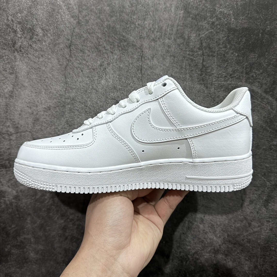 图片[2]-【G版纯原】Fragment design x NK Air Force 1 Low 空军一号藤原浩联名闪电白色 CW2288-001n双方此次再度以全白色 AF1 为蓝本 通过皮质鞋面、经典的闪电符号以及印在中底的 FRGMT 品牌名等联名细节 呈现全新联名鞋作 同步官方全新版本 全新翻盖原盒配件 不规则波浪大底咬花 全鞋电脑针车 工整有序 视觉效果满分 原厂拉帮手法 标准四线 密度针距针孔大小控制到位 原装反口里网布海绵 正确卡色网眼大小 新版鞋撑改用纸团代替 原厂港宝加持完美还原灵魂版型 原盒原配从里到外百分百还原 原厂全头层原厂皮料 原标原盒 内置Sole气垫 中底白色背胶 中底划线 已经无限的接近公司 原厂楦头 原厂刺绣 后跟弧度修正 独家私模最大开发到48.5 SIZE：35.5 36 36.5 37.5 38 38.5 39 40 40.5 41 42 42.5 43 44 44.5 45 46 47.5 48.5-莆田鞋批发中心