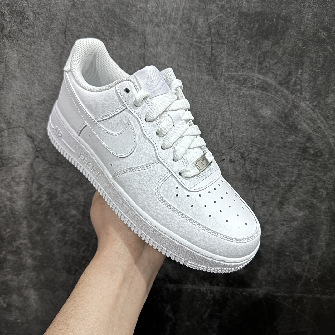 图片[3]-【G版纯原】Fragment design x NK Air Force 1 Low 空军一号藤原浩联名闪电白色 CW2288-001n双方此次再度以全白色 AF1 为蓝本 通过皮质鞋面、经典的闪电符号以及印在中底的 FRGMT 品牌名等联名细节 呈现全新联名鞋作 同步官方全新版本 全新翻盖原盒配件 不规则波浪大底咬花 全鞋电脑针车 工整有序 视觉效果满分 原厂拉帮手法 标准四线 密度针距针孔大小控制到位 原装反口里网布海绵 正确卡色网眼大小 新版鞋撑改用纸团代替 原厂港宝加持完美还原灵魂版型 原盒原配从里到外百分百还原 原厂全头层原厂皮料 原标原盒 内置Sole气垫 中底白色背胶 中底划线 已经无限的接近公司 原厂楦头 原厂刺绣 后跟弧度修正 独家私模最大开发到48.5 SIZE：35.5 36 36.5 37.5 38 38.5 39 40 40.5 41 42 42.5 43 44 44.5 45 46 47.5 48.5-莆田鞋批发中心