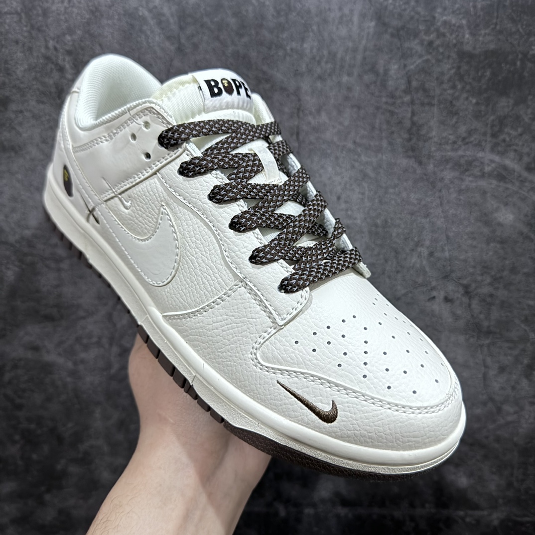 Nike SB Dunk Low x BAPE White Coffee XD6188-019