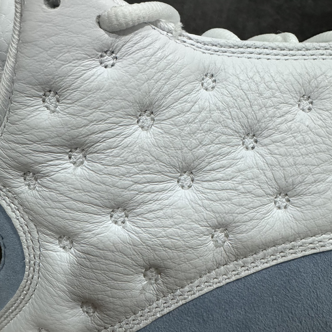 图片[3]-【TK至尊版】Air Jordan AJ13白红芝加哥 414571-170n全新订单配色 高端零售外贸混卖专供品质国内专业外贸AJ大厂出品原厂楦头纸板 原厂皮料打造 3D变色原厂猫眼 真碳板 内置前后双气垫外贸大厂纯原出品 原鞋开发  版型近乎零偏差 采购原厂皮料 LOGO五金部件高价开发私模 杜绝一眼假版本 #原鞋1:1开模大底共3层贴合工艺 三层中间加入海玻璃缓震鞋垫 大底采用进口一次MD而非市面二次MD低价原料成型 进口MD材料异味较少比原鞋还少 市面异味大刺鼻 Size：40 40.5 41 42 42.5 43 44 44.5 45 46 47.5-莆田鞋批发中心