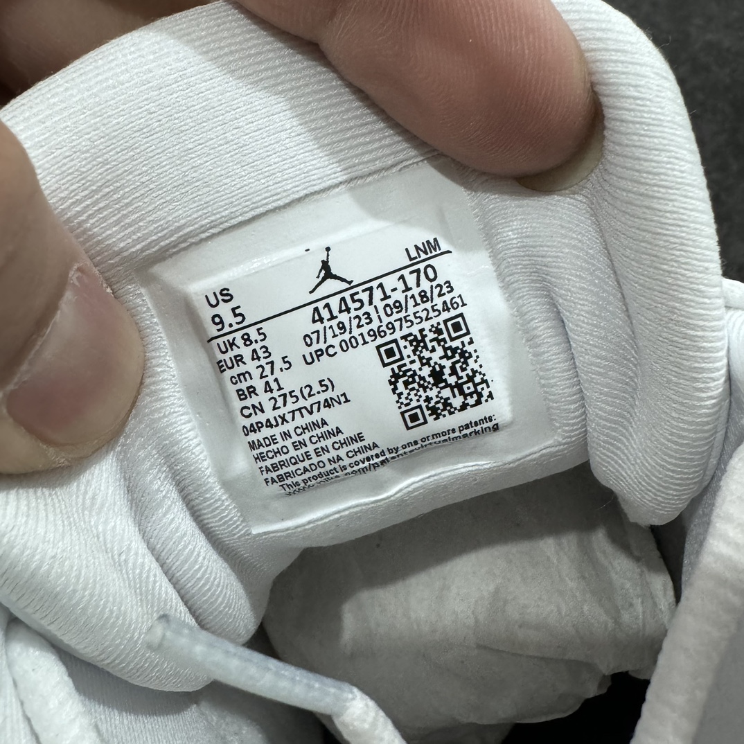 图片[7]-【TK至尊版】Air Jordan AJ13白红芝加哥 414571-170n全新订单配色 高端零售外贸混卖专供品质国内专业外贸AJ大厂出品原厂楦头纸板 原厂皮料打造 3D变色原厂猫眼 真碳板 内置前后双气垫外贸大厂纯原出品 原鞋开发  版型近乎零偏差 采购原厂皮料 LOGO五金部件高价开发私模 杜绝一眼假版本 #原鞋1:1开模大底共3层贴合工艺 三层中间加入海玻璃缓震鞋垫 大底采用进口一次MD而非市面二次MD低价原料成型 进口MD材料异味较少比原鞋还少 市面异味大刺鼻 Size：40 40.5 41 42 42.5 43 44 44.5 45 46 47.5-莆田鞋批发中心