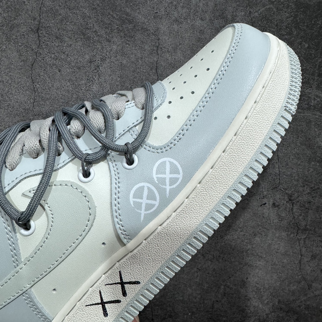 Nike Air Force 1 X Kaws Air Force One Custom Straps Kaws Light Blue Gray KS6869-222