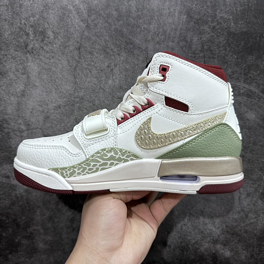 图片[2]-【KZ版本】 Air Jordan Legacy AJ312 三合一魔术贴板鞋 高帮 CNY龙年限定白绿 FZ5047-120n鞋身采用了皮革材质打造 横跨鞋面的魔术贴十分吸睛 侧面的Swoosh Logo的一部分被鞋面遮挡了一部分 颇具玩味 魔术贴上标有NK标识 而鞋舌上是Jordan的经典飞翼Logo 后跟和鞋底均采用了Air Jordan 3 的设计 后跟上同样也使用了经典的爆裂纹图案  尺码：36 36.5 37.5 38 38.5 39 40 40.5 41 42 42.5 43 44 44.5 45 46 47.5 编码：QH270300-鞋库