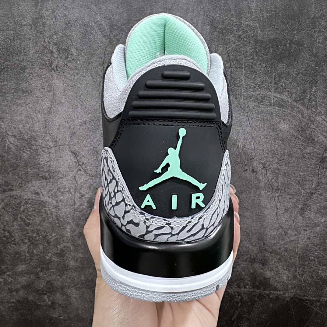 图片[4]-【外贸纯原】高端外贸零售 Air Jordan AJ3 Retro 爆裂纹CT8532-031 黑绿nn采用原厂一致乳胶鞋垫 只为1:1完美复刻n原纸板楦头开发 超正三代版型 全头层皮料加持质感十足 良心之作 质量价格吊打同等价位版本 高端市场战斗机 元老级版师操刀倾力打造 完美中底拉帮 乳胶鞋垫不偷工减料 原厂电绣鞋舌飞人刺绣针数立体讲究精细 成熟大厂流水线出品 免检产品 货号：CT8532-031 Size：40 40.5 41 42 42.5 43 44 44.5 45 46 47.5 编码：AS340380n-鞋库