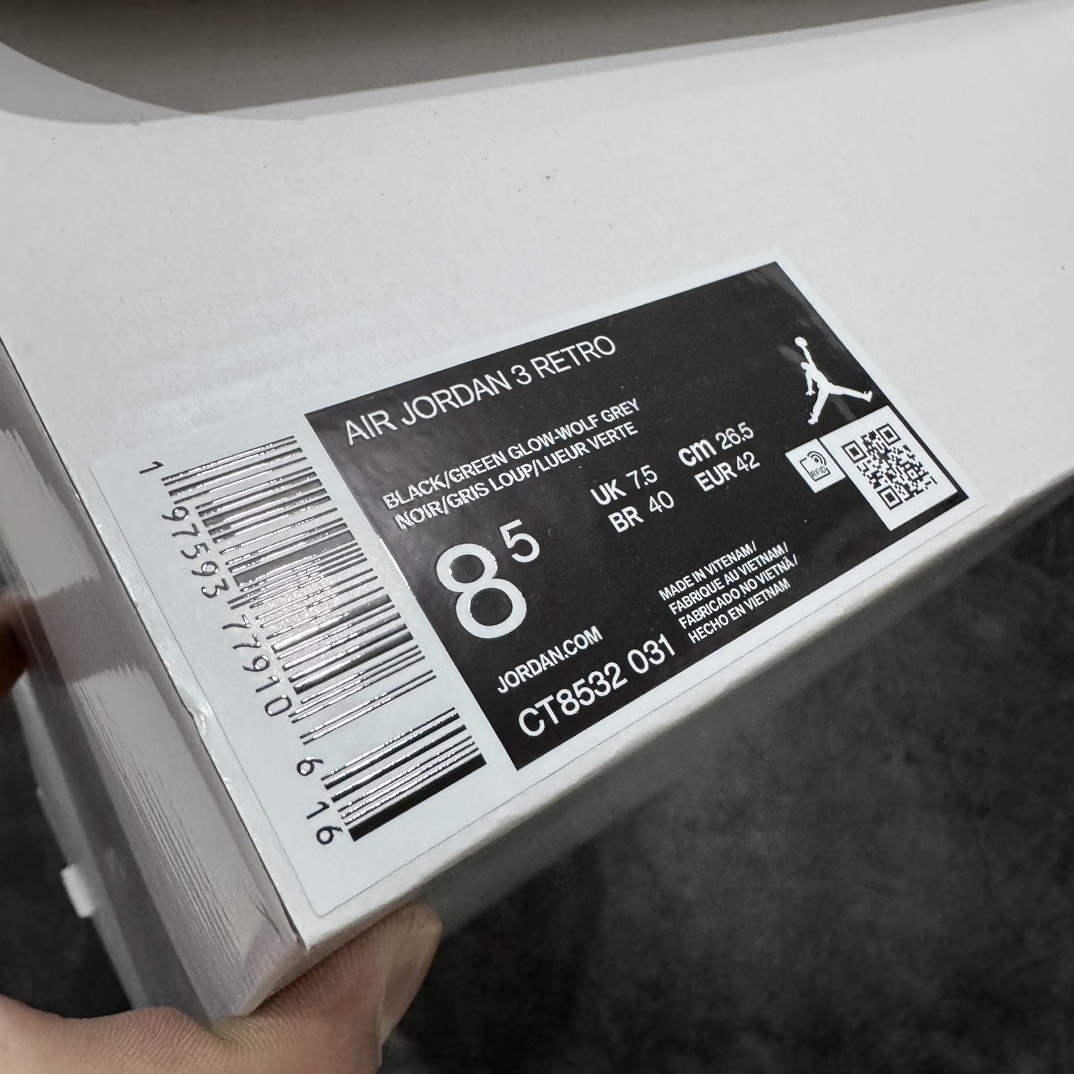 图片[8]-【外贸纯原】高端外贸零售 Air Jordan AJ3 Retro 爆裂纹CT8532-031 黑绿nn采用原厂一致乳胶鞋垫 只为1:1完美复刻n原纸板楦头开发 超正三代版型 全头层皮料加持质感十足 良心之作 质量价格吊打同等价位版本 高端市场战斗机 元老级版师操刀倾力打造 完美中底拉帮 乳胶鞋垫不偷工减料 原厂电绣鞋舌飞人刺绣针数立体讲究精细 成熟大厂流水线出品 免检产品 货号：CT8532-031 Size：40 40.5 41 42 42.5 43 44 44.5 45 46 47.5 编码：AS340380n-鞋库