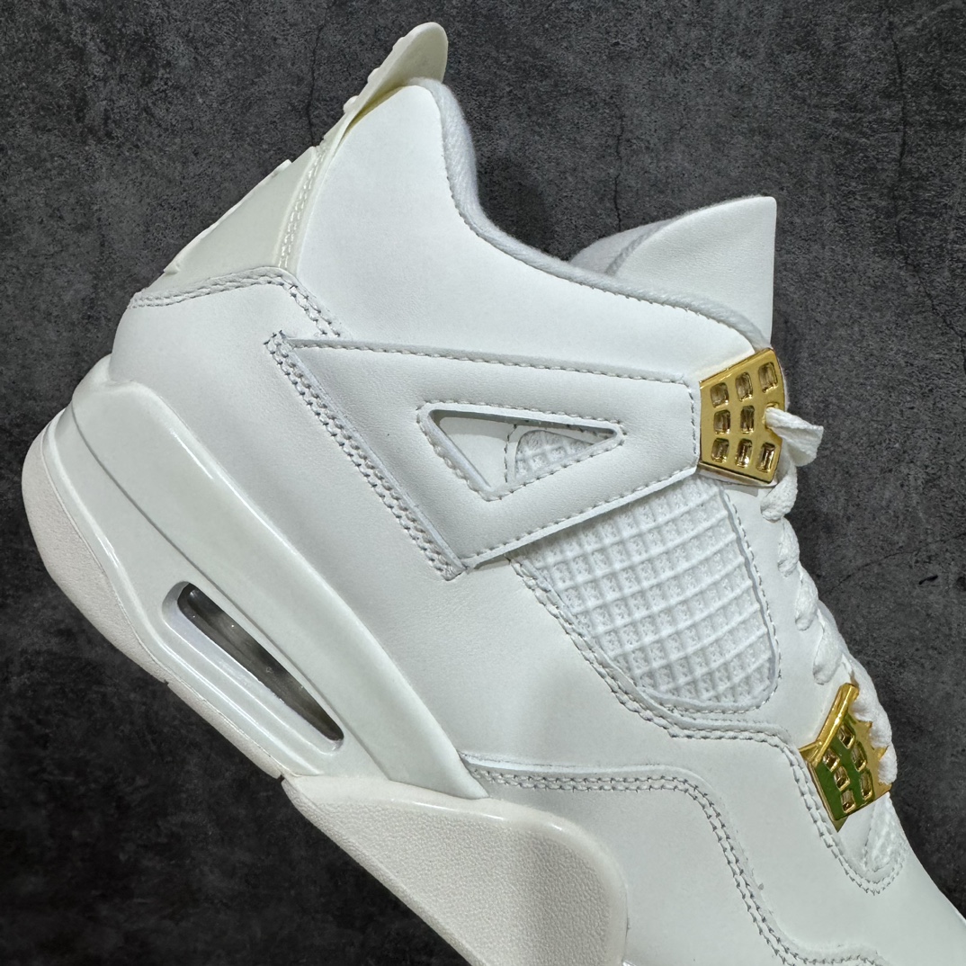 图片[7]-【原厂版本】Air Jordan AJ4 Retro盐白金属扣 AQ9129-170 全套原纸板楦头开发 原厂特供皮料加持 确保原汁原味 完美呈现四代版型 一比一鞋头弧度高度鞋身弧度 数据细节工艺流程均保持原鞋一致 原厂TPU网格鞋带扣 正确内里网布 菱角分明不变形无多余毛边 柔软性质感一致于原鞋 原厂织唛标 原厂飞人电绣工艺 尾指中部跳三针 独家绑鞋带手法 印刷中底布 四线拉帮 米色美纹纸贴合固定 进口港宝加持 后跟自然饱满 全鞋荧光划线卡点 追求极致完美 每一双都是工艺品 多重QC质检 超越公司货的品控标准 实实在在的免检产品  尺码：40 40.5 41 42 42.5 43 44 44.5 45 46 47.5-莆田鞋批发中心