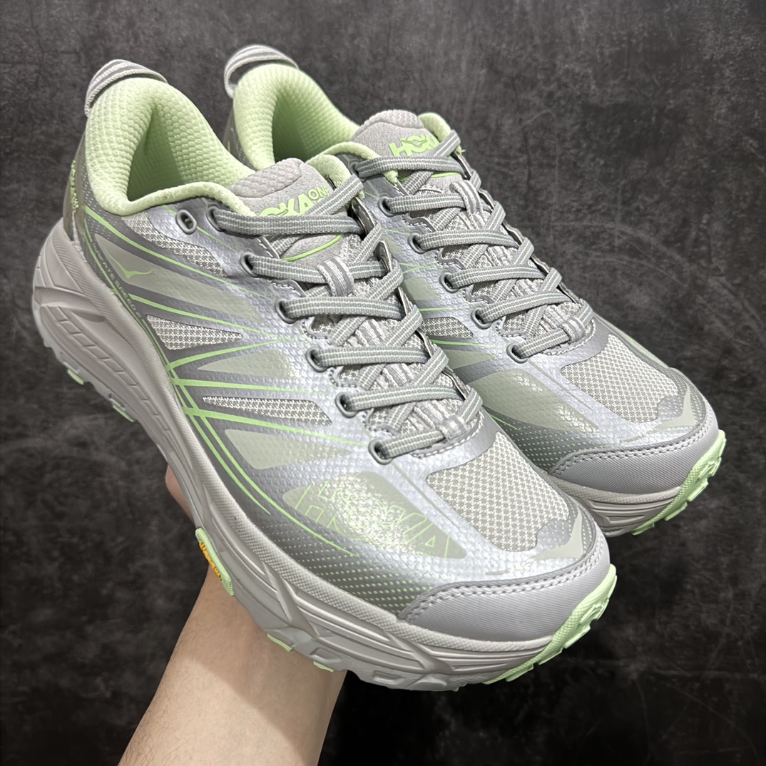 图片[7]-【绿X版】HOKA ONE ONE Mafate Speed 2 Low 玛法特2代系列低帮轻量户外越野休闲运动慢跑鞋n上脚赞到报爆 轻盈舒适n鞋面采用超轻的无缝架构轻薄的TPU贴在透气的鞋面材料上减轻重量同时也保证了支撑性鞋底采用滚动平衡技术 引导跑者回归自然步态祖传的神奇EVA材质中底依旧是一如既往地表现优秀 能提供充足的缓震 作为HOKA家的越野跑鞋 VIBRAM 橡胶大底也是必不可少的 即便在复杂湿滑的地形 依旧能有良好的抓地力及稳定性 鞋带采用了弹性不易松脱的扁宽弹性鞋带 前掌与中掌部分也进行了加宽 也更加适合亚洲人的脚型 是一款十分全面且足够强悍的户外硬核越野鞋日常搭配的话短裤是基本不挑 阔腿裤 工装裤以及各种长筒牛仔裤都可以SIZE：36 36.5 37.5 38 38.5 39 40 40.5 41 42 42.5 43 44 44.5 45-莆田鞋批发中心