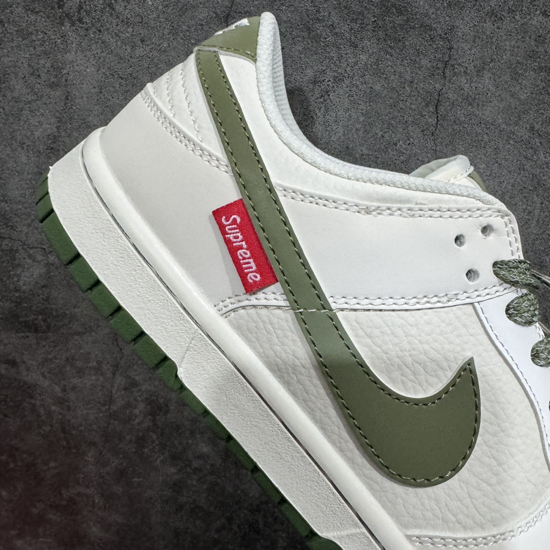 图片[7]-【定制版】Nike SB Dunk Low x Supreme 白军绿n纯原大厂出品 极力推荐👏n原装头层材料 独家版型蒸餾加工n帶來的是更好的视觉和脚感体验n大厂纯原品质出货 清洁度 电绣工艺皮料切割干净无任何毛边 细节完美 官方货号：FC1688 142 尺码：36 36.5 37.5 38 38.5 39 40 40.5 41 42 42.5 43 44 44.5 45  编码：WC5139-莆田鞋批发中心