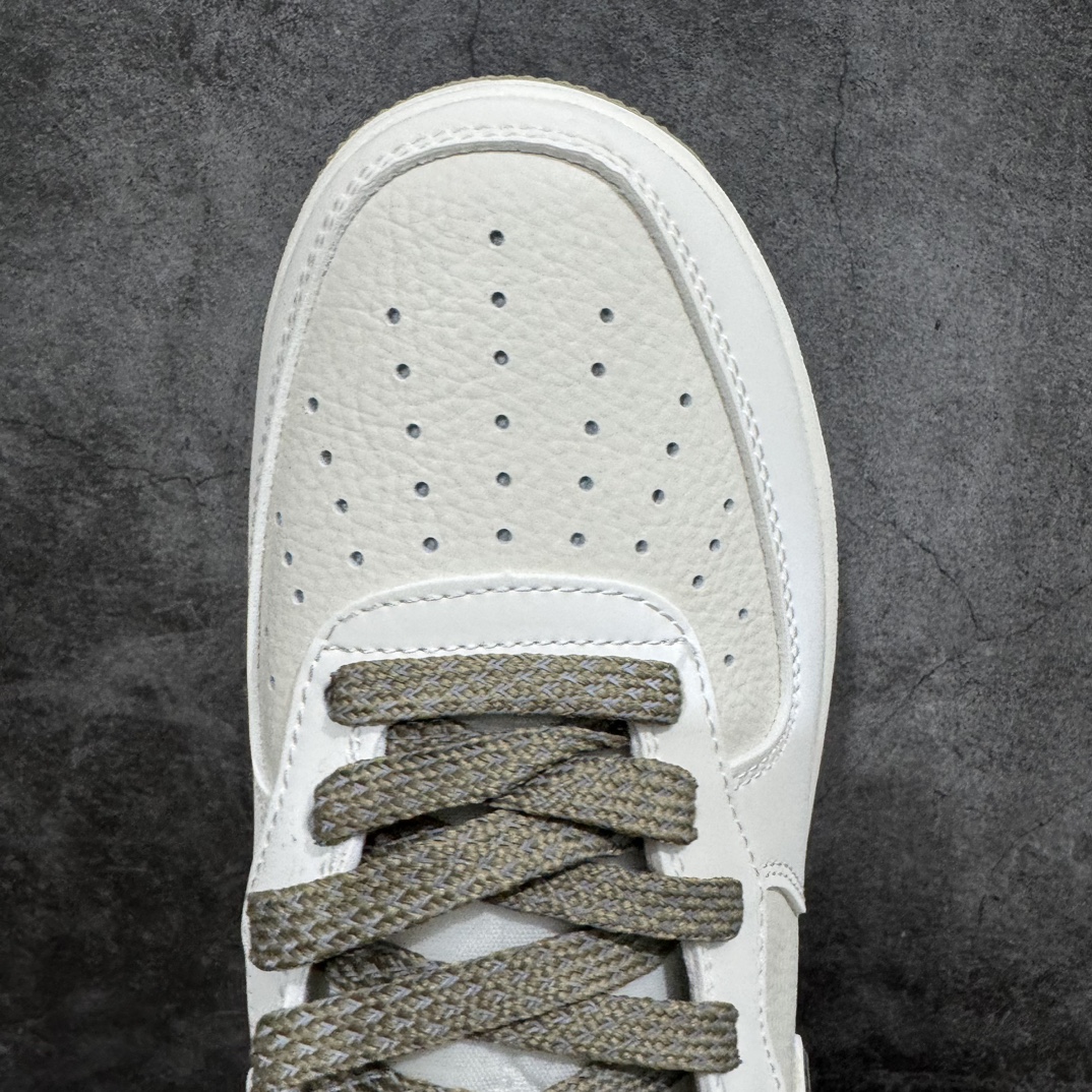 图片[5]-【公司级】Nk Air Force 1\’07 Mid 米绿勾 满天星 空军一号中帮休闲板鞋 SH0235-577n客供高亮3m反光 定制头成皮料 定制鞋盒 原楦原纸板 纯正版型 内置全掌气垫 尺码：36 36.5 37.5 38 38.5 39 40 40.5 41 42 42.5 43 44 44.5 45-莆田鞋批发中心