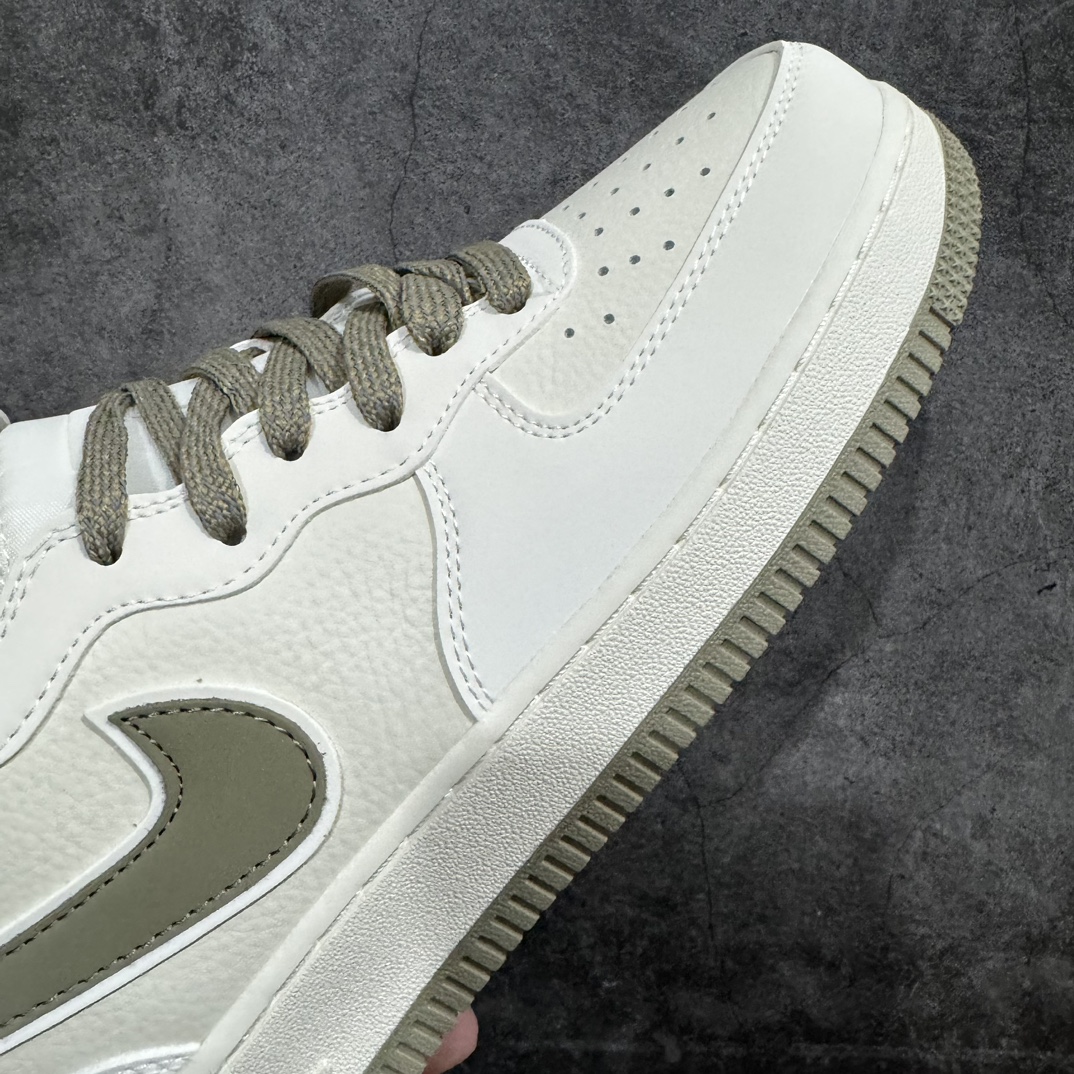 图片[6]-【公司级】Nk Air Force 1\’07 Mid 米绿勾 满天星 空军一号中帮休闲板鞋 SH0235-577n客供高亮3m反光 定制头成皮料 定制鞋盒 原楦原纸板 纯正版型 内置全掌气垫 尺码：36 36.5 37.5 38 38.5 39 40 40.5 41 42 42.5 43 44 44.5 45-莆田鞋批发中心