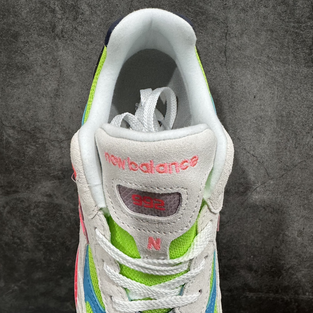 图片[8]-【OK纯原版本】New Balance 新百伦NB992n总统复古慢跑鞋 白蓝 M992DAn正确3M反光细节 原楦原纸版开发 正确6层组合底模精密开发 后跟透明TPU水晶装饰条稳固 沿用了引以为傲的跑鞋手工技艺 采用猪皮绒面并包裹局部透气网面的鞋身设计 菱网鞋舌上刻有New Balance USA 鞋面依旧身着经典的大热之灰 彰显了其高端的品质身份  尺码：36 37 37.5 38 38.5 39 40 40.5 41.5 42 42.5 43 44 45-莆田鞋批发中心