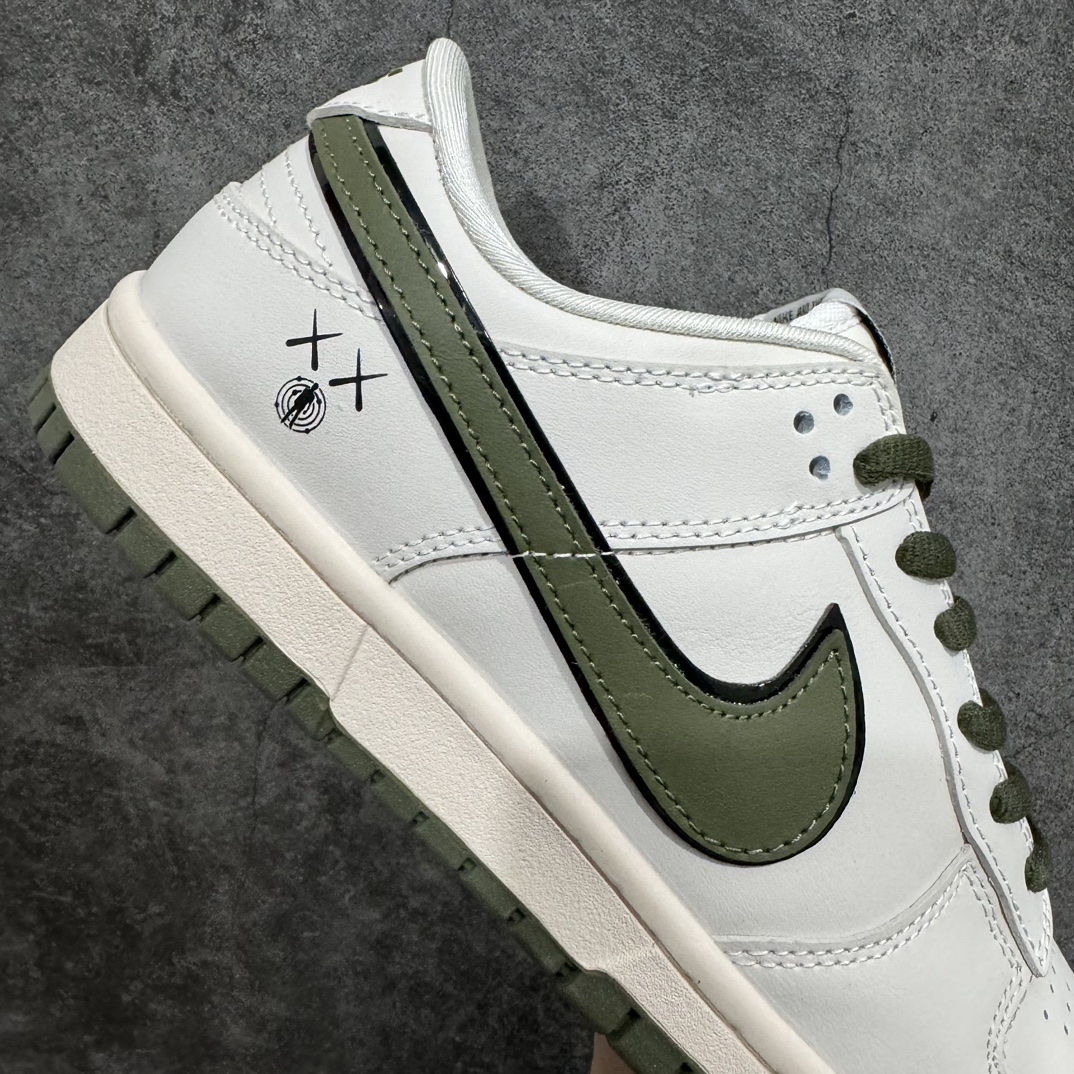 图片[7]-【定制版】Nk SB Dunk Low KAWS联名-白绿勾 周年高端定制 低帮休闲板鞋定制鞋盒 大厂纯原品质出货 超高清洁度 皮料切割干净无任何毛边 细节完美货号：DD1391-121  尺码：36 36.5 37.5 38 38.5 39 40 40.5 41 42 42.5 43 44 44.5 45-莆田鞋批发中心