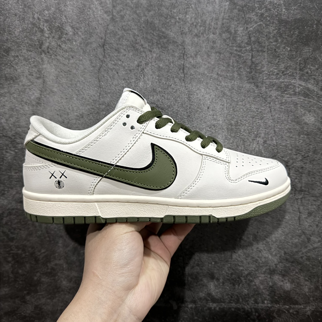 【定制版】Nk SB Dunk Low KAWS联名-白绿勾 周年高端定制 低帮休闲板鞋定制鞋盒 大厂纯原品质出货 超高清洁度 皮料切割干净无任何毛边 细节完美货号：DD1391-121  尺码：36 36.5 37.5 38 38.5 39 40 40.5 41 42 42.5 43 44 44.5 45-莆田鞋批发中心