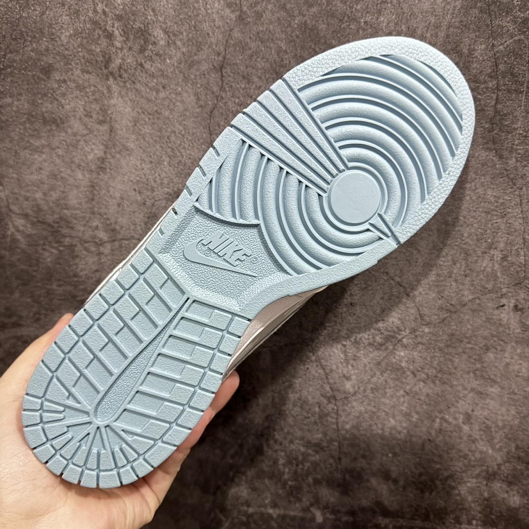 DIY定制版NikeDunkLow手绘兔子灰蓝白此款以CNY新年主题解构风格手绘风格二次元免子缝线工艺毛