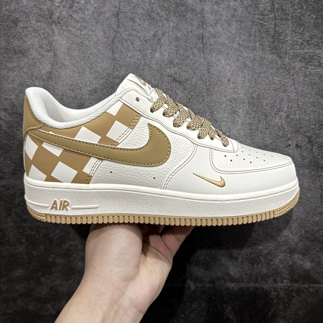 【公司级】Nk Air Force 1\’07 Low 方块米白金 空军一号低帮休闲板鞋 GZ5688-099n#定制皮料 原楦原纸板 正品NFC感应芯片 纯正版型 清洁度完美 内置全掌气垫 尺码：36 36.5 37.5 38 38.5 39 40 40.5 41 42 42.5 43 44 44.5 45-莆田鞋批发中心