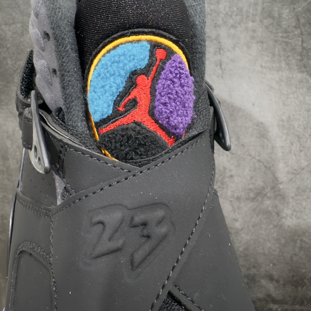 图片[4]-【外贸版本】Air Jordan 8 \”Aqua\” AJ8 乔8水鬼配色 篮球鞋 305381-025n#水鬼配色的此番亮相以忠于元年的黑色牛巴革呈现，沉稳和厚实的氛围之下，中底和鞋舌精妙的多彩点缀带来十足的抢眼亮点，张弛有度的魅力呈现，不容错过的经典回归！ 尺码：40 40.5 41.5 42 42.5 43 44 44.5 45 46 47.5 48.5-莆田鞋批发中心