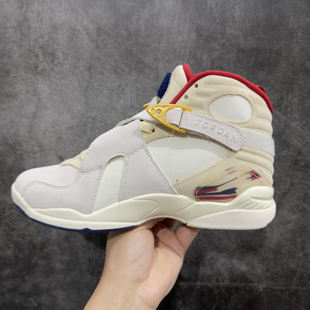 图片[2]-【外贸版本】SoleFly x Air Jordan 8 \”Mi Casa Es Su Casa\” 高帮 联名白色 AJ8 乔丹8代 aj8 乔8 高邦 联名白色 乔丹篮球鞋系列 整双鞋采用浅色系设计，以大面积的米色加上彩色纹路点缀，n鞋身米色麂皮材质加上透气网格打造而成，视觉效果相当经典；米色魔术十字绑带处点缀醒目的数字23和SF字样并以红色刺绣呈现，鞋带扣采用金色点缀，鞋舌毛巾质感Jumpmanx Logo以红白黑装扮，也是属于Air Jordan 8特有元素；外底Jumpman Logo则以黄色示人，进一步提升吸睛属性；忠于原版的红色设计，后跟涂鸦图案、彩色涂鸦内衬，丰富鞋款且还原元年造型。最后外底选用米色中底和彩绘拼色外底完成整体设计。 货号：FJ2850-107 尺码：40 40.5 41 42 42.5 43 44 45.5 45 46 47.5-莆田鞋批发中心