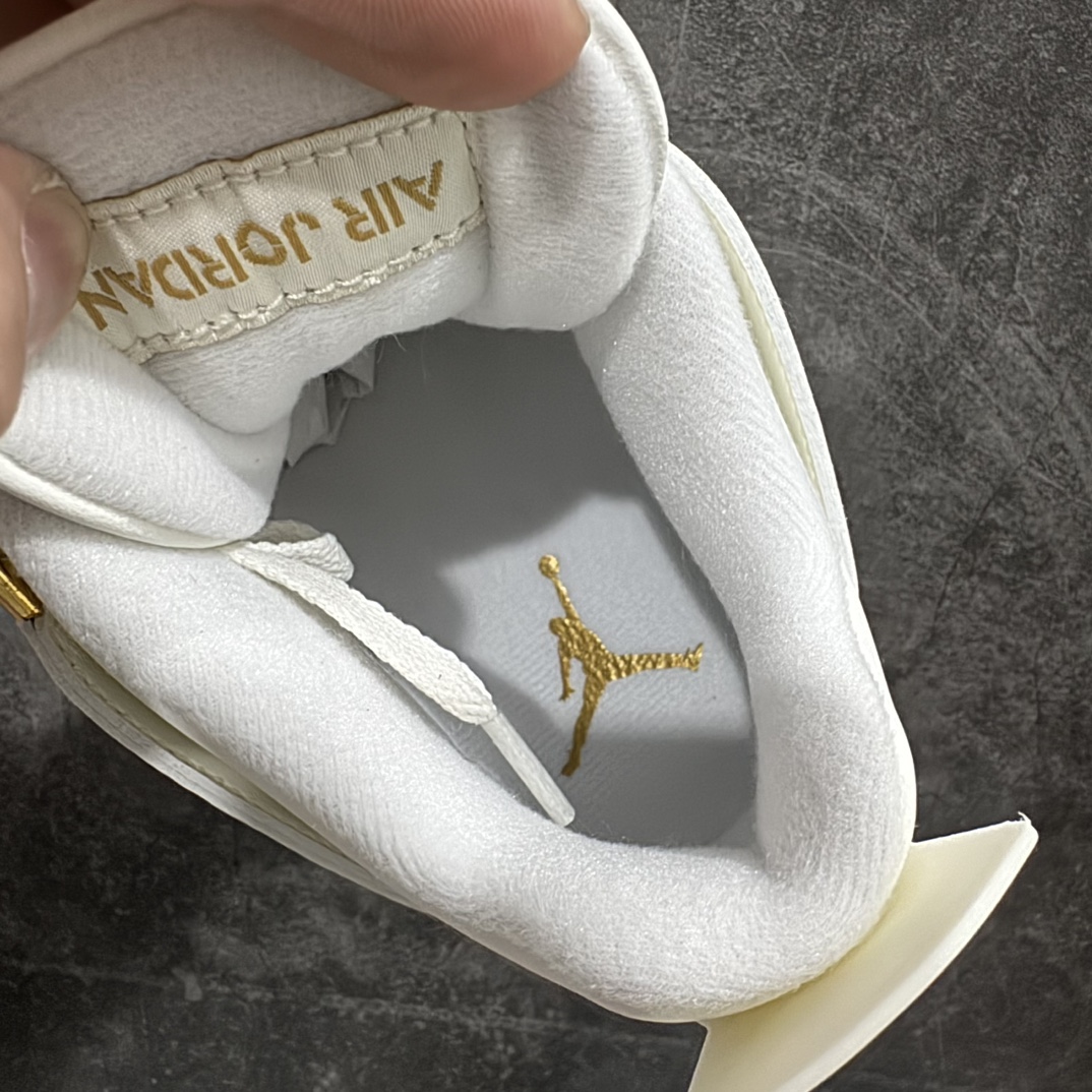 图片[7]-【莞产裁片版本】Air Jordan 4 “Metallic Gold”AJ4米白金扣n品质细节无可挑剔的版本n天花板级别的产物 真心完美好货n原鞋原版开发 原厂磨具和正确版型！n原厂皮料 原楦头 细节同步ZP 外贸首选操作版本 货号：AQ9129-170 尺码：40.5-48.5-莆田鞋批发中心