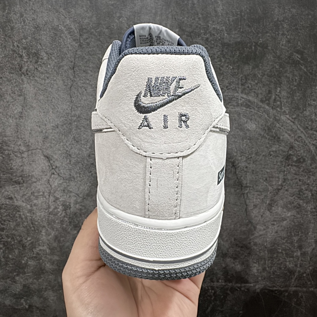 图片[4]-【公司级】Supreme x Nk Air Force 1\’07 Low 联名款 暗灰麂皮 空军一号低帮休闲板鞋 ME2392-107n#3M反光 定制皮料 原盒原包装 原楦头原纸板 纯正版型 正品NFC感应芯片 内置全掌气垫 尺码：36 36.5 37.5 38 38.5 39 40 40.5 41 42 42.5 43 44 44.5 45-莆田鞋批发中心