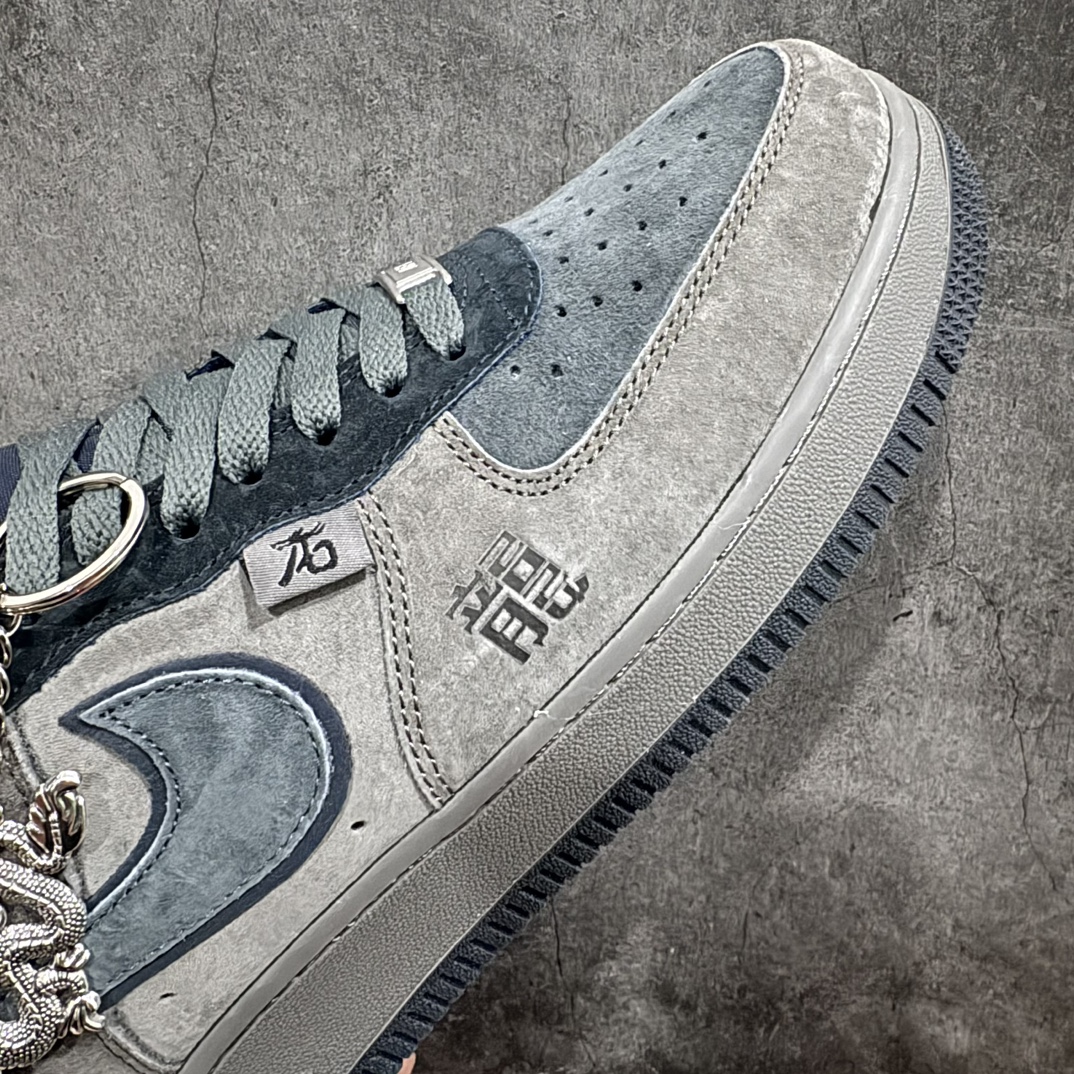 AirForce1Low07龙年限定黑蓝原楦头原纸板打造纯正低帮空军版型专注外贸渠道全掌内置蜂窝气垫原盒