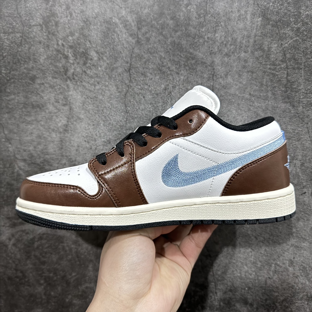 图片[2]-【K版】Air Jordan AJ1 Low 低帮 白褐色 FQ8156-142nn全新流水线出品 全部原鞋开发 原楦原纸板开发 全鞋电脑针车 原厂内置全掌气垫 原盒内在原标 唯一Zp原版鞋带绑法 免检产品 全新2022版型 全头层皮料 完美零毛边处理 原厂配置全掌气垫nSIZE：36 36.5 37.5 38 38.5 39 40 40.5 41 42 42.5 43 44 44.5 45 46-莆田鞋批发中心