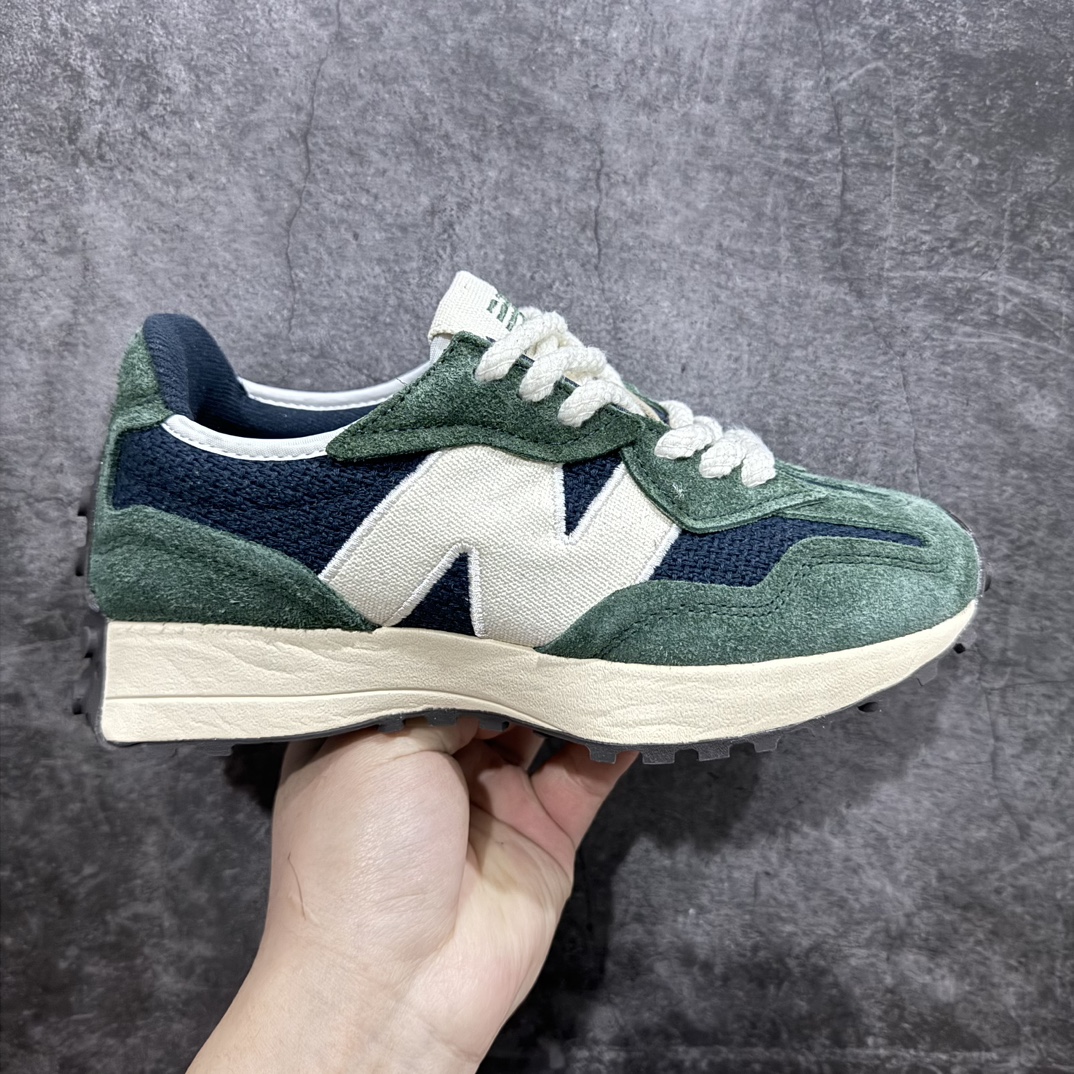 纯原版NewBalanceMS327系列复古休闲运动慢跑鞋以更纯粹的复古风格设计打造的全新造型侧身还以解