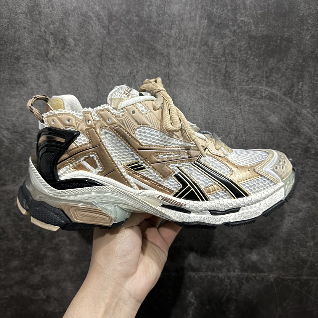 【XA版本】Balenciaga Runer 巴黎世家7代 破坏风 手工做旧款复古老爹鞋 金色做旧nn全新版本出货 核心配合工厂优势供应市场最优品质 鞋型细节做旧等都好于市场版本n不但比市场货好 而且比市场货便宜💪🏻n原厂点胶工艺同步原鞋 区别市面所有版本n非市面所有固定TPU，原厂订制胶棒 一切细节高端还原  ，欢迎挑刺💪🏻 尺码：35-46 编码：DF490520-鞋库