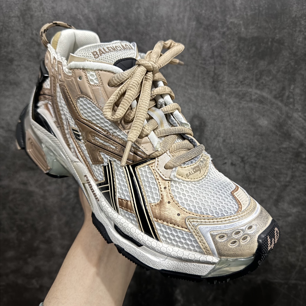 图片[3]-【XA版本】Balenciaga Runer 巴黎世家7代 破坏风 手工做旧款复古老爹鞋 金色做旧nn全新版本出货 核心配合工厂优势供应市场最优品质 鞋型细节做旧等都好于市场版本n不但比市场货好 而且比市场货便宜💪🏻n原厂点胶工艺同步原鞋 区别市面所有版本n非市面所有固定TPU，原厂订制胶棒 一切细节高端还原  ，欢迎挑刺💪🏻 尺码：35-46 编码：DF490520-鞋库