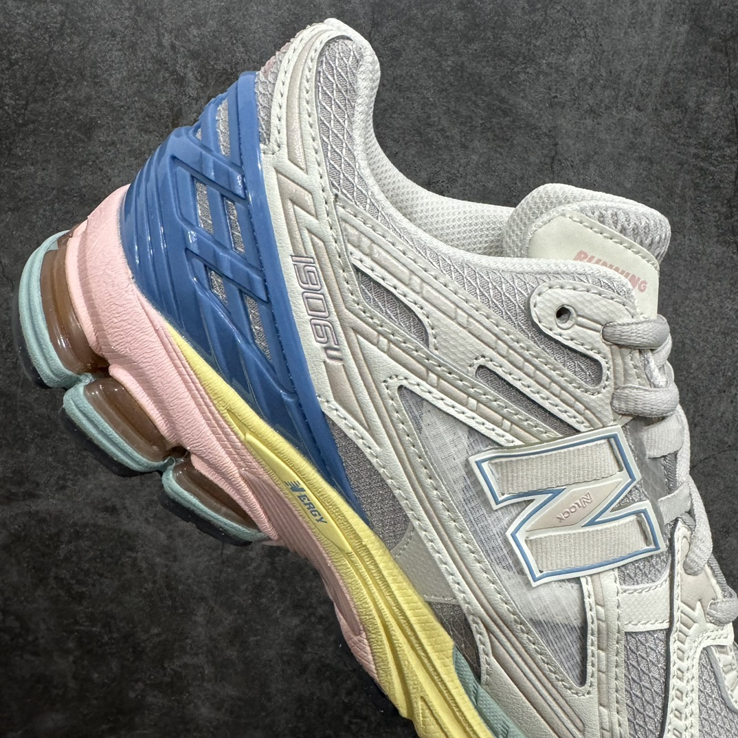 纯原版NewBalanceM1906系列米兰黄M1906NC鞋侧N字Logo装饰有N-Lock字样编织材