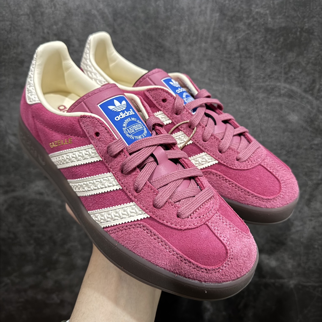 【纯原版】Adidas Originals Gazelle Indoor  防滑低帮T头德训鞋 GZ复古系列 白粉红 草莓熊 IF1809n最强版出货💪🏻正确猪八材料 毛绒感质感都特别强 非普通版本n市场最高版本完美还原zp细节，注意区别市场任何版本，完全不是一路货色‼️n全鞋原材料打造，无任何色差，正确鞋型，后跟港宝材料定型，正确微透生胶大底，反口内里头层细腻小牛皮，纸板中底 鞋垫背胶，侧面正确烫金压印字母，所有细节完美还原‼️ 尺码：35 36 36.5 37 38 38.5 39 40 40.5 41 42 42.5 43 44 44.5 45-莆田鞋批发中心