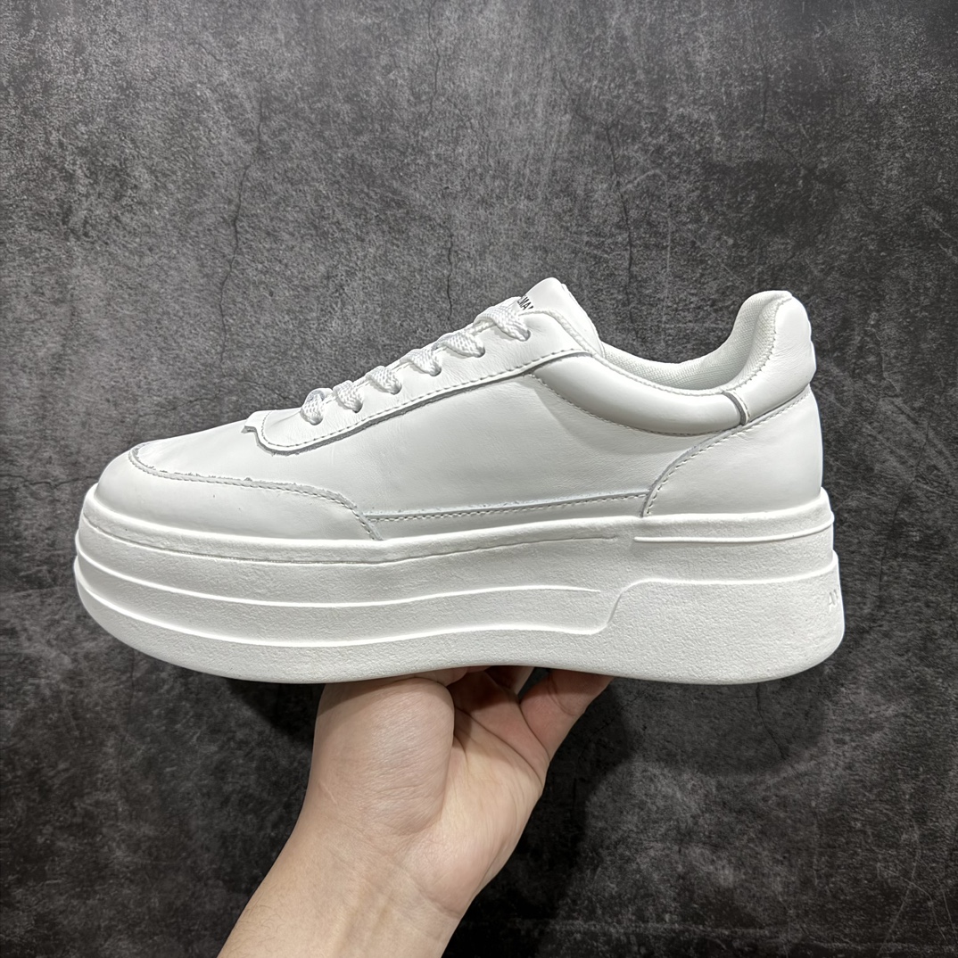 图片[2]-【广东纯原版本】宝藏小众设计师品牌安·安德曼ANN ANDELMAN Harmonie Blanc Platform Sneakers 和谐系列低帮松糕厚底休闲小白运动鞋“皮革全白”SC5720231101n赵露思,杨紫同款女鞋n广东原产。原数据开发版型n采用粒面头层皮鞋面材质n鞋垫嵌入超软脚感PU乳胶物料n原抽真空高密度IP增高橡胶大底(6.5cm增高效果!!)❗️nn安·安德曼（Ann Anndeman)创立于法国，2020年进入中国市场以来，ANN ANDELMAN得到了众多明星和时尚爱好者的喜爱。品牌设计理念用理性的方法将传统设计进行解构，经常将男性和女性融合在一起，在其系列设计中融合了代表性的时装元素和抽象美学，以反映出原始，简单和动态的风格。 尺码：35-40 编码：KH370400n-鞋库