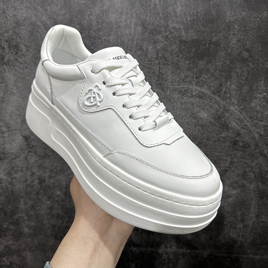 图片[3]-【广东纯原版本】宝藏小众设计师品牌安·安德曼ANN ANDELMAN Harmonie Blanc Platform Sneakers 和谐系列低帮松糕厚底休闲小白运动鞋“皮革全白”SC5720231101n赵露思,杨紫同款女鞋n广东原产。原数据开发版型n采用粒面头层皮鞋面材质n鞋垫嵌入超软脚感PU乳胶物料n原抽真空高密度IP增高橡胶大底(6.5cm增高效果!!)❗️nn安·安德曼（Ann Anndeman)创立于法国，2020年进入中国市场以来，ANN ANDELMAN得到了众多明星和时尚爱好者的喜爱。品牌设计理念用理性的方法将传统设计进行解构，经常将男性和女性融合在一起，在其系列设计中融合了代表性的时装元素和抽象美学，以反映出原始，简单和动态的风格。 尺码：35-40 编码：KH370400n-鞋库